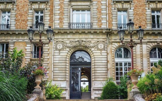 White-Bird-Inn-1024x640